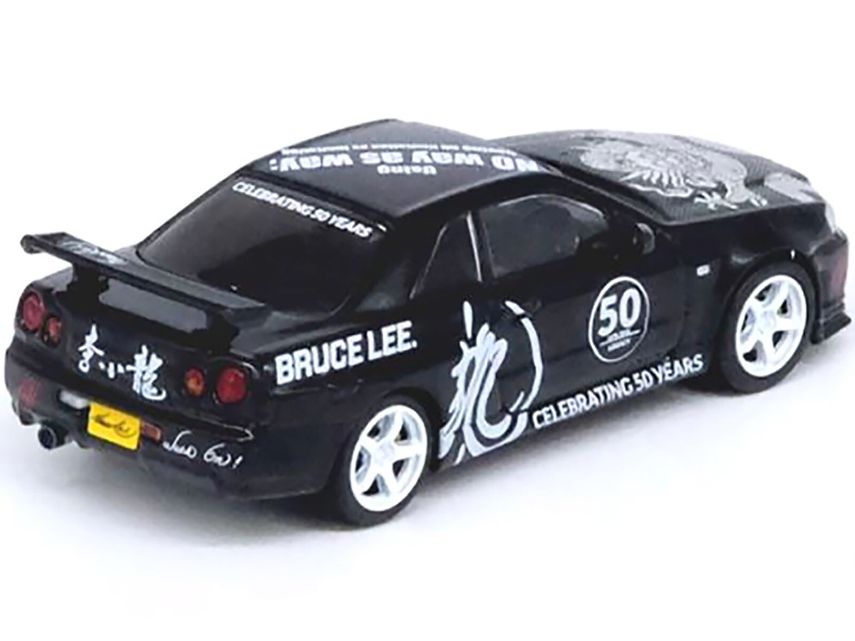 NISSAN SKYLINE GT-R R34 RHD BLACK BRUCE LEE 1/64 INNO MODELS