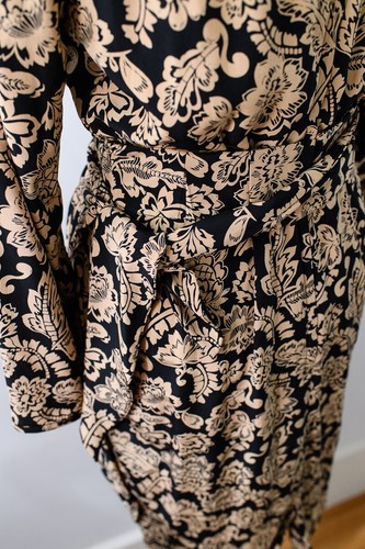 VTG Gillian Petites 6 Silk Dress 80's Black and Tan floral Long Sleeve faux wrap - Picture 3 of 7