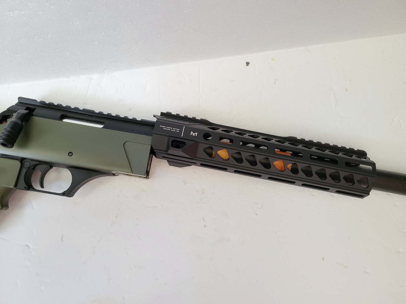 Airsoft SI strike rail 9.5in slot lock system for m four aeg Black