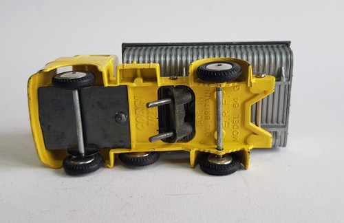 Corgi Toys 460, Neville Cement Tipper on ERF Chassis - Superb N Mint Condition - Picture 12 of 14