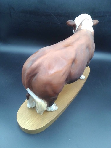 Beswick Connoisseur Hereford Bulls: Polled, Horned: Incl Pair with Cow & Calf. - Picture 8 of 15