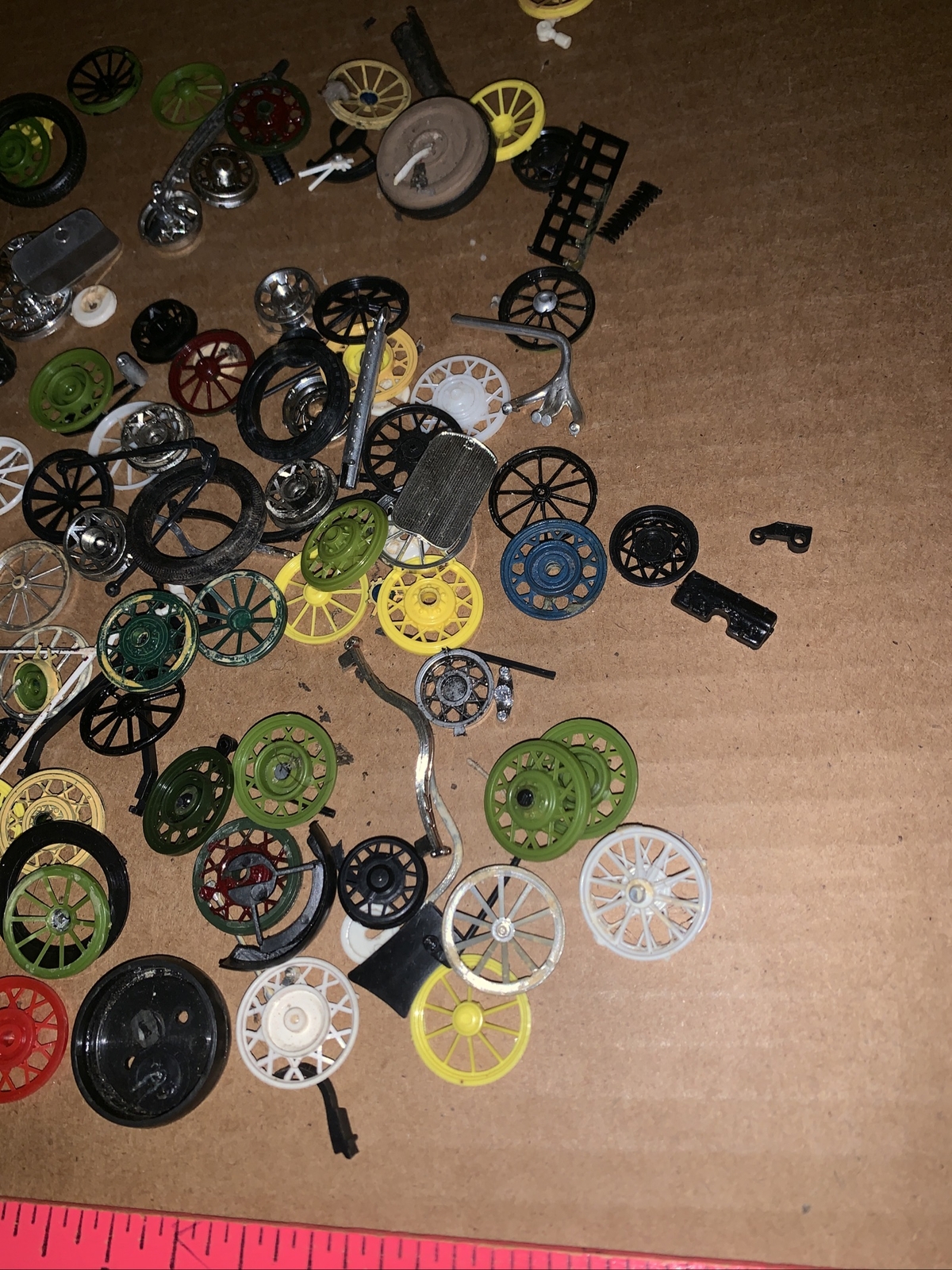 Vintage Junkyard Lot Of Plastic Model Car Parts LotJY235 eBay