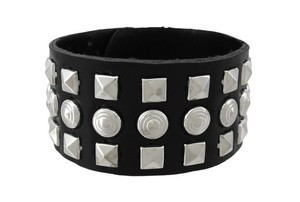 Zeckos Black Vinyl Wristband with Pyramid Chrome Studs