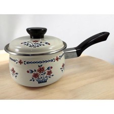 Vintage Porcelain on Steel Brambleberry Cumberland Hearthside 1 1/2 Qt Saucepan