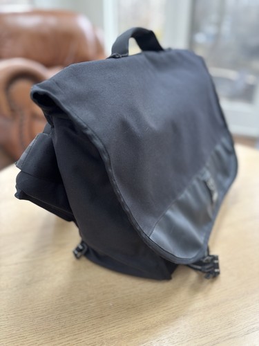 Chrome Industries Buran 1 Messenger Bag 2014 - Zippered 15” Padded Laptop Sleeve - Picture 4 of 15