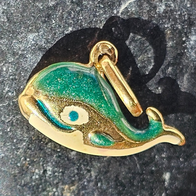 Anhänger Charm Wal 18k Gold Emaille Punze Adlerkopf 1,7g