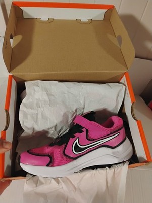 Nike Cosmic Runner PSV Girls Sneaker Size 1 Youth Fuchsia Pink White Black Kohls