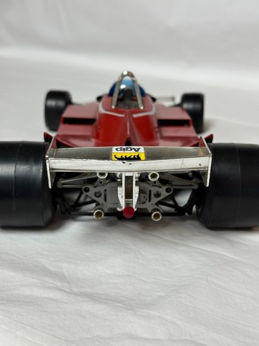 Ferrari 312 T5 - 1:14 Scale by Burago (P. Tambay Red #27) - 第 5/11 張圖片