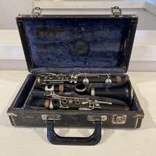 Armstrong Black Clarinet with Carrying Case made in USA