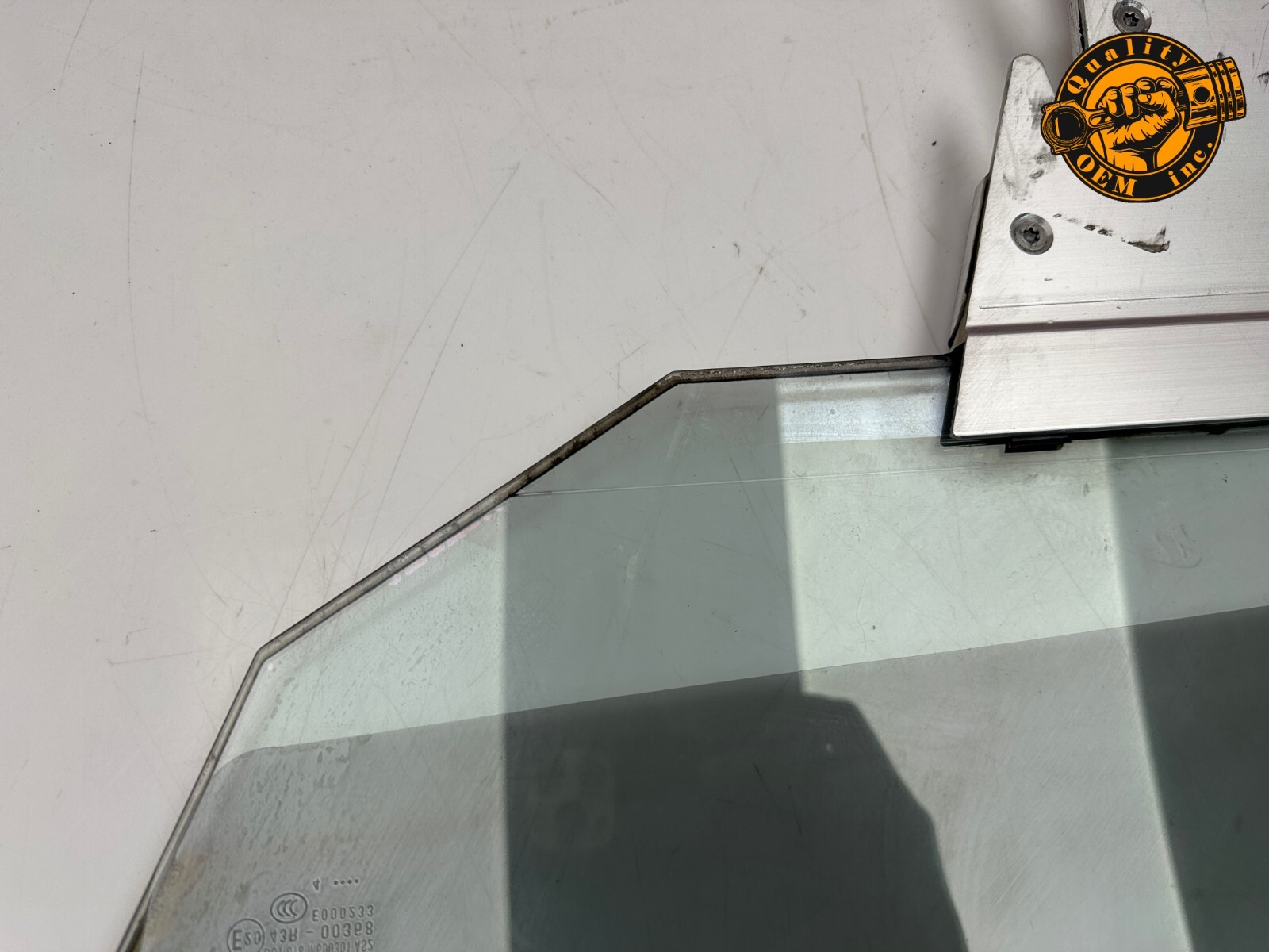 2003-2010 BENTLEY CONTINENTAL GT - FRONT RIGHT DOOR LAMINATED WINDOW GLASS OEM