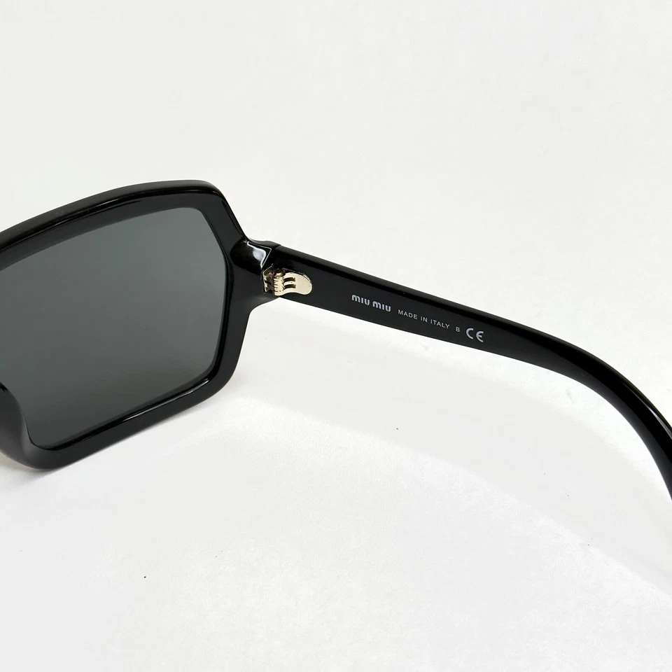 Модные солнцезащитные очки MIU MIU CORE MU06WS черные геометрические квадратные увеличенного размера 06 Вт - Изображение 3 из 4