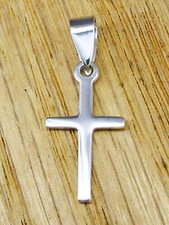 Small 925 Sterling Silver Cross Pendant - NEW 