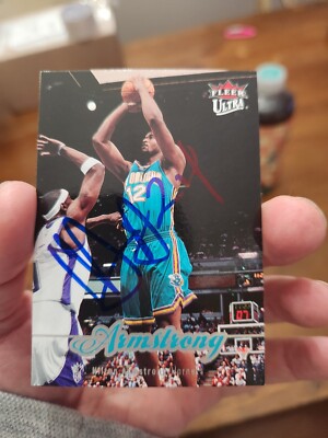 2007-08 Fleer Ultra Retail Hilton Armstrong #124 Autograph Uconn. Hornets 