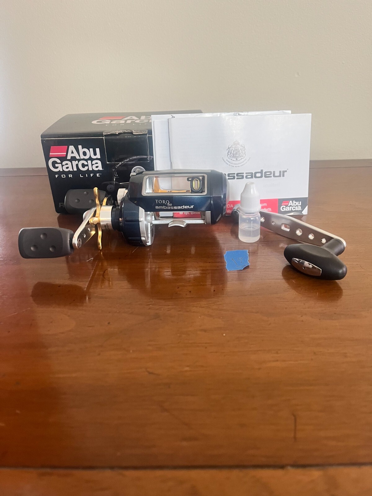 ABU GARCIA REVO TORO WINCH60 BAIT CASTER