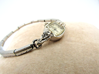 Vintage Bulova 23 Cal. 5BD Ladies Cocktail Genuine Diamonds  display picture 3