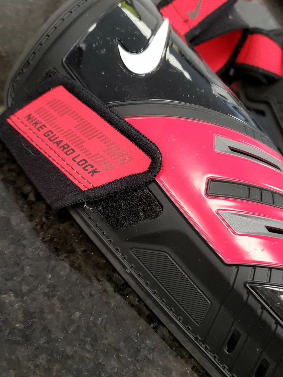 nike protegga shield