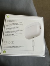 AirPod Pro 2nd Generation MagSafe Charging Case USB-C, White