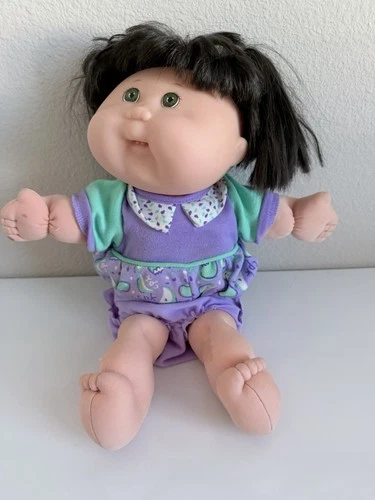 Cabbage Patch Kids Doll Brunette Green Eyes Purple Outfit Signed Tag 2928K