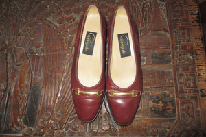 Pappagallo Brown/Burgundy Leather Pumps Size 6  with Block Heel, Snaffle Bit