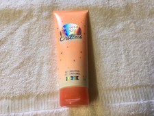 Victoria secret wam  cozy chilled scented lotion Pink 236 ml/8 fl oz ,new , wit