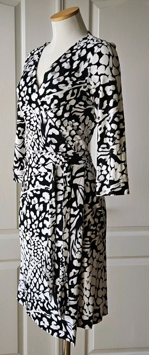 Diane von Furstenberg Size 10 New Julian Two Silk Black