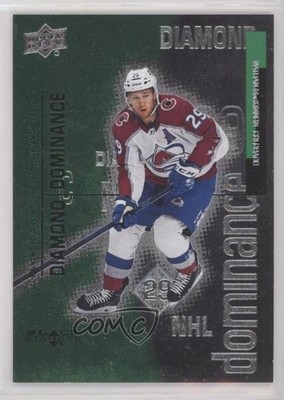 2022 Extended Series Black Diamond Dominance Emerald /100 Nathan MacKinnon 00d2