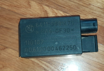 BMW Lüfter Steuergerät  AUC Sensor 8391470  E36 E38 E39 E46 E83 E53
