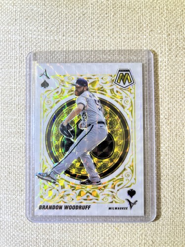 Mosaik - Asse Brandon Woodruff #A-12 Reactive Yellow Mosaik Prizm /99