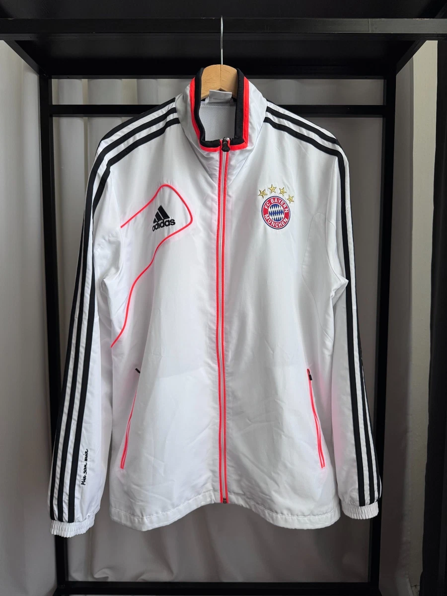 Preços baixos em Bayern de Munique Branco fã de Futebol Clube