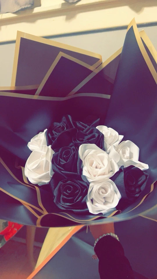 HandMade Flower Bouquets 💐 | Tell me what type of colors you’d want. - Image 4 of 4