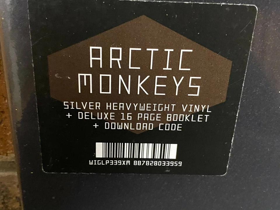 ARCTIC MONKEYS - Tranquility Base Hotel + Casino, Ltd SILVER VINYL + DL & Book  - Image 2 of 4