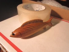 DICK DON TRUDELL  ICE  FISHING SPEARING DECOY CONTEMPORARY XMAS ORNAMENT 1990 A9