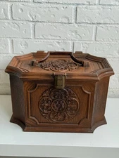 Vtg Max Klein Plastic Sewing Box SC-2015 Top Tray Embroidery Hoops Thread Fabric