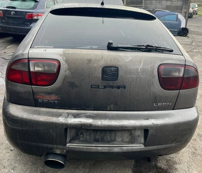 PARAGOLPES TRASERO SEAT LEON (1M1) - Imagen 1 de 3