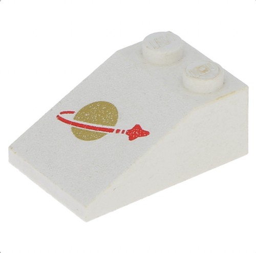 Lego 1x 3298p90 White Slope 33 3 x 2 with Classic Space Logo Pattern 6972 Nm/Mt - Picture 1 of 1