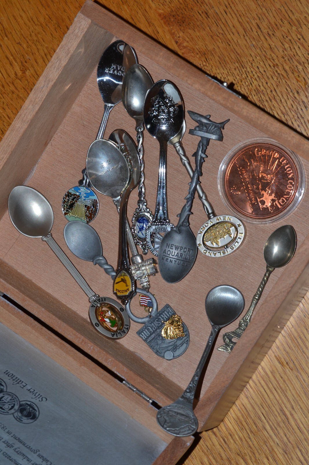 Vintage Souvenir Spoons Lot unsorted silver colored spoons eBay