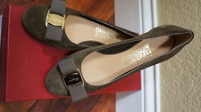 850 Salvatore Ferragamo Vara Bow Pump Musk Suede NIB 5.5/7/9/10B GORGEOUS