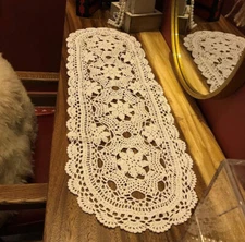 12"x40" Vintage Hand Crochet Lace Table Runner Dresser Scarf Oval Tablecloth