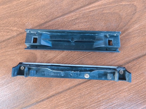 Toyota Starlet EP91 1997 Front Grille Emblem Badge c/w Bracket JDM OEM 753211037 - Picture 7 of 19