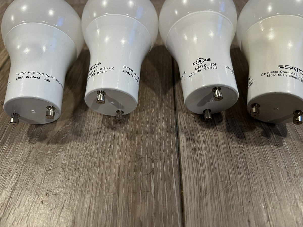 A19 LED Light Bulb GU24 Base Lightning Fixture - SATCO OMNI A19 LED Light Bulb GU24 Base Lightning Fixture - SATCO OMNI