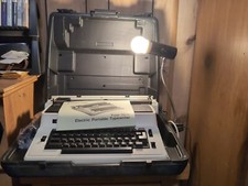 *Parts/Repair* Silver Reed Model 8730 Electric Portable Typewriter w/ Case/Cover thumbnail