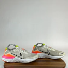 Big Kids Childrens Nike Renew Run White Running Athletic Shoes Sneakers Size 7 Y