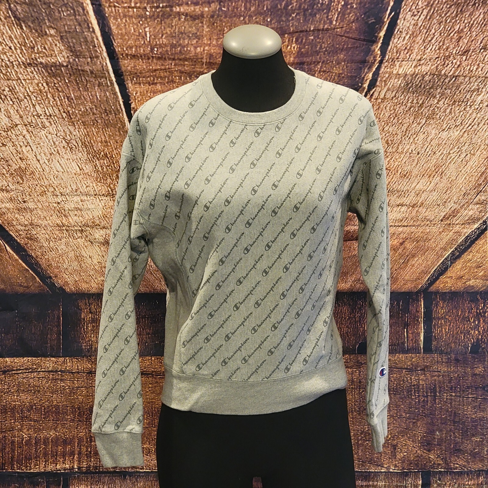 Champion Woman's reverse weave pullover small - image 1