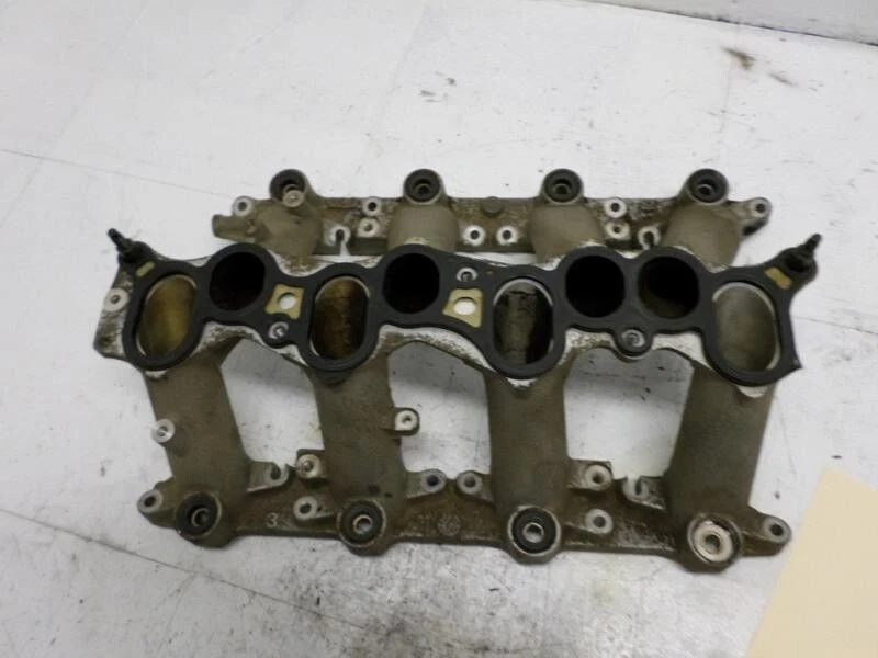 Infiniti Q45 1999-2000 motor 4,1 L colector de admisión inferior OEM 140036P603 Foto 2 de 4