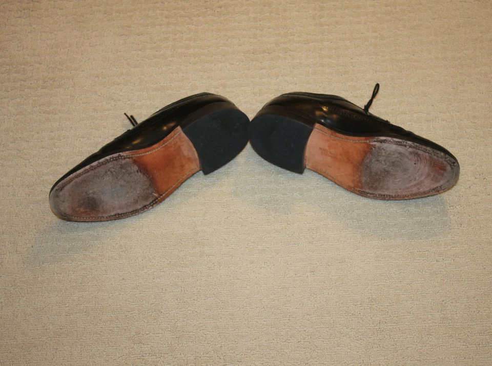 Zapatos Churhill Benchmade in England punta de ala negros EUR 44 EE. UU. 10 D Foto 4 de 4