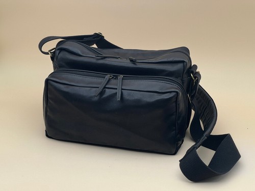 Artisan & Artist GCAM 1000 Luxury leather bag fit Leica m10 m11 etc