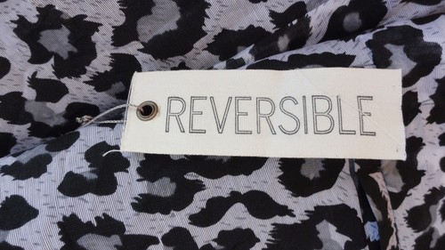 Chico's NEW Reversible Light Jacket Misses L Gray Black Leopard Rayon Nylon NWT - Picture 5 of 6