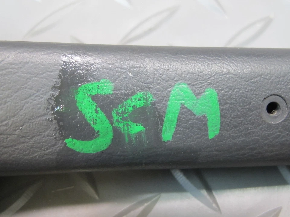 92-00 LEXUS UZZ30L SC300 SC400 CONJUNTO DE 3 ALÇAS DE GARRA DIANTEIRAS E TRASEIRAS FABRICANTE DE EQUIPAMENTO ORIGINAL - Imagem 2 de 4