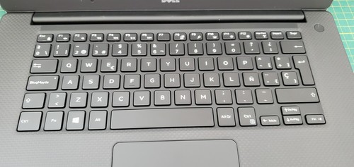 Dell Precision 5520 i7-6820HQ 16GB RAM 512GB SSD Quadro M1200_3,3_6 - Zdjęcie 5 z 14
