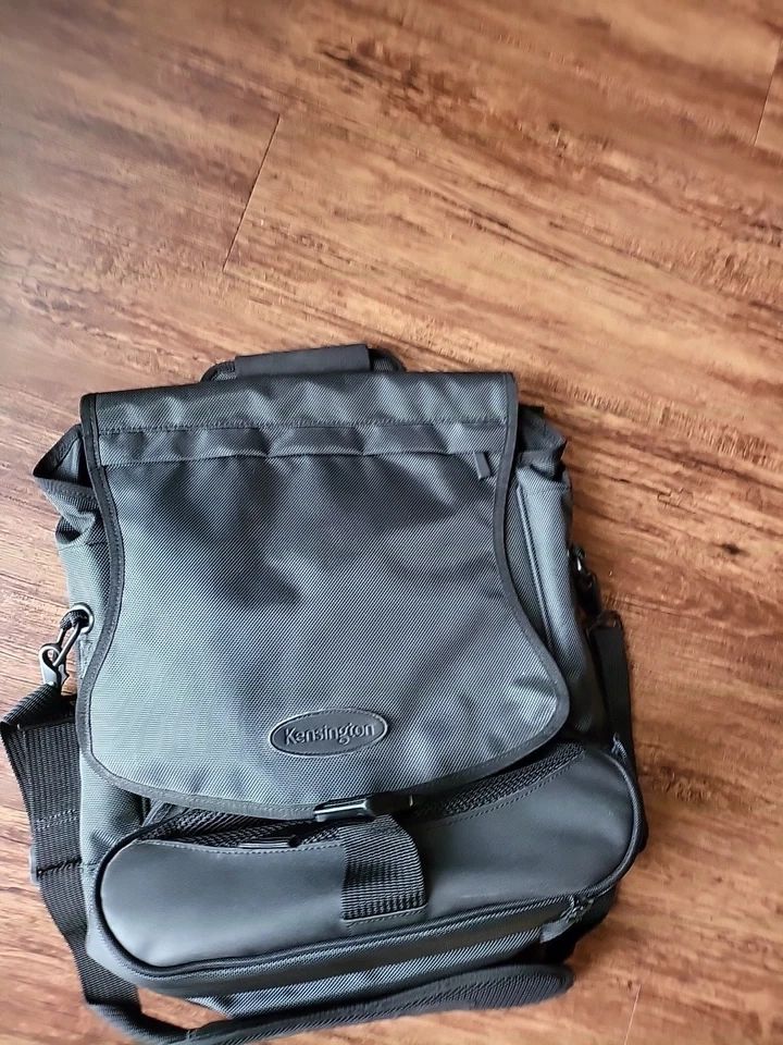 Kensington Alforja Pro Notebook Mochila Estuche Negro Portátil Bolso Mochila  Foto 2 de 4